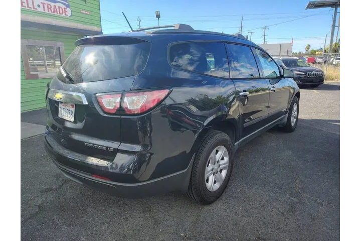 $7895 : 2015 Traverse LS image 5