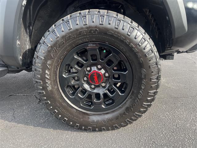 $37391 : PRE-OWNED 2021 TOYOTA TACOMA image 9