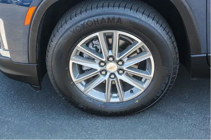 $28555 : Chevrolet Traverse 2023 LT C image 10