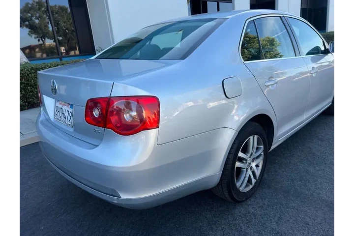 $4800 : 2005 Jetta 2.5 PZEV image 10