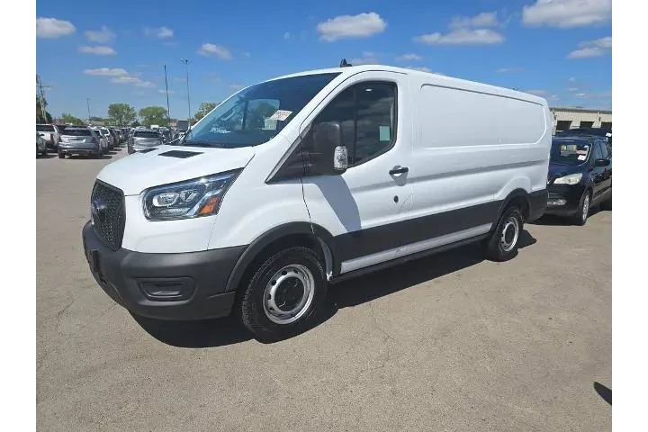 $39999 : Ford Transit 2025 150 3dr SW image 1