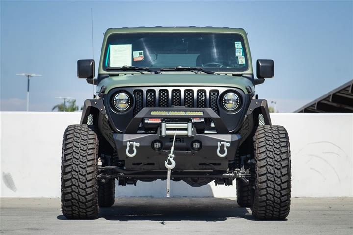 2020 Wrangler Unlimited Sport image 9