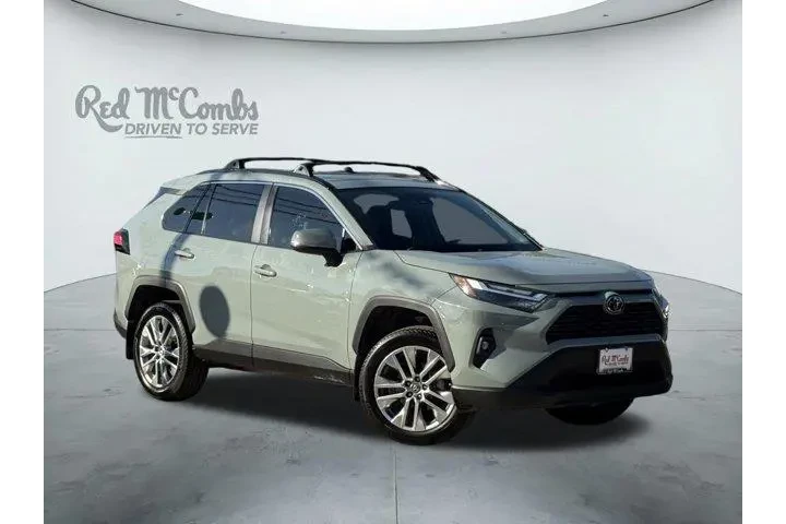 $29548 : Toyota RAV4 2023 XLE Premium image 1
