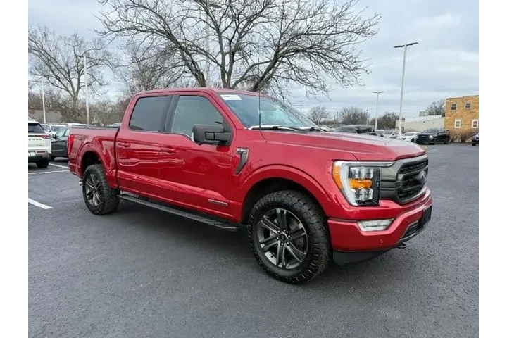 $37435 : Ford F-150 2022 4x4 XLT 4dr image 1