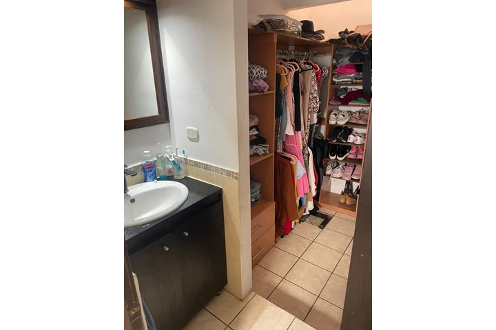 $220779 : Casa en Venta z. 4 de Mixco image 7