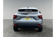 $28220 : Chevrolet Trax 2025 LS 4dr C thumbnail