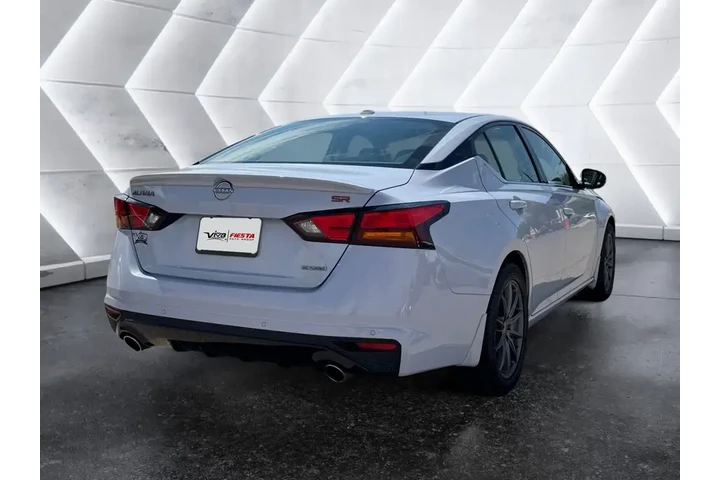 $25991 : Nissan Altima 2024 2.0 SR 4d image 4