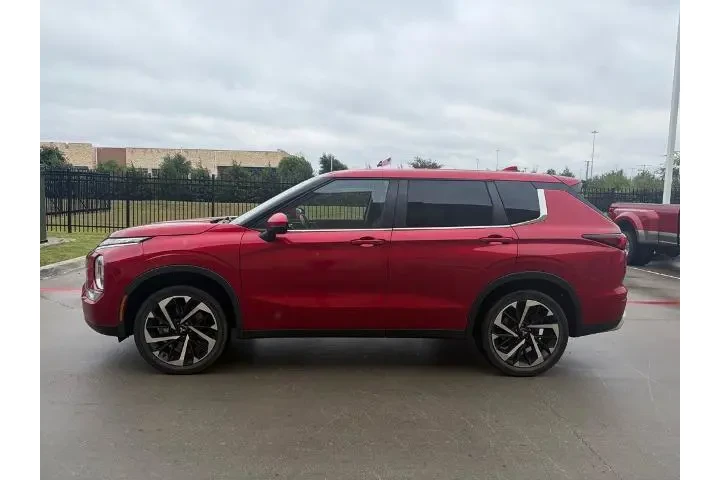 $18995 : Mitsubishi Outlander 2022 SE image 7