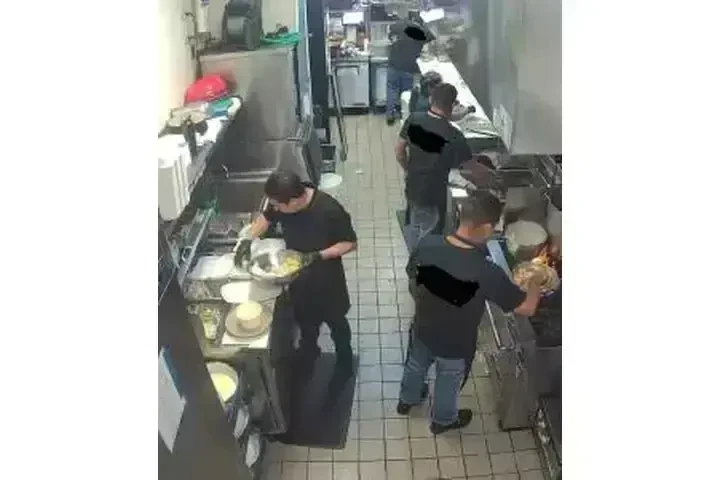SOLICITO COCINERO DE LÍNEA 📍 image 1