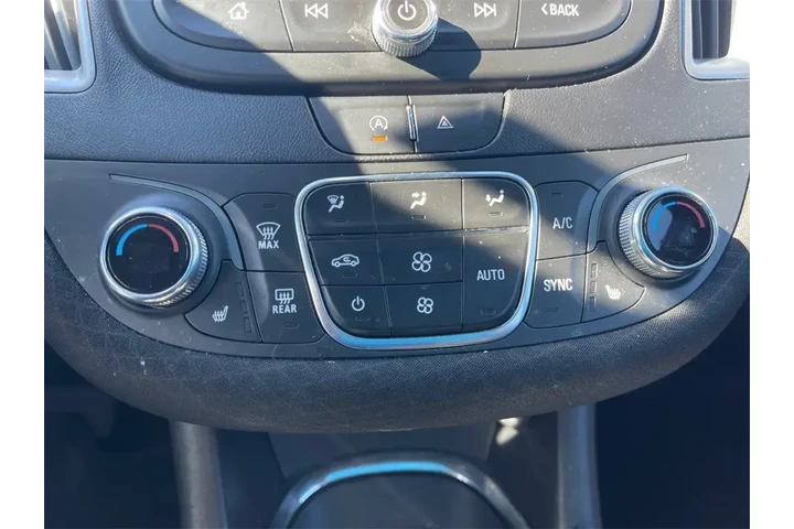 $13000 : Chevrolet Malibu 2022 LT 4dr image 7