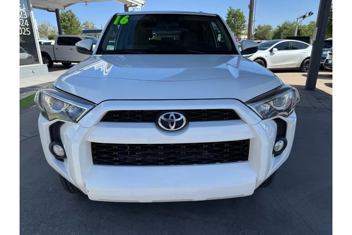 2016 4Runner SR5 4WD image 2