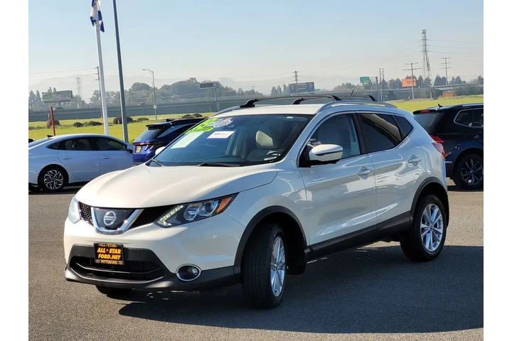 $18524 : Nissan Rogue Sport 2019 S 4d image 8