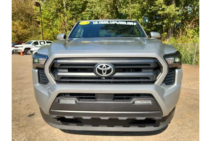 $37991 : Toyota Tacoma 2024 4x4 SR5 4 image 5