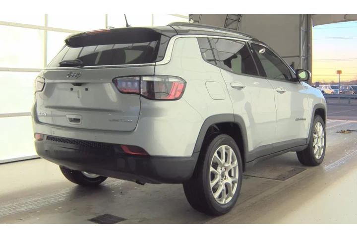 $23990 : Jeep Compass 2025 4x4 Limite image 4