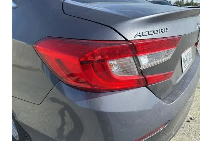 $13277 : Honda Accord 2018 LX 4dr Sed image 10