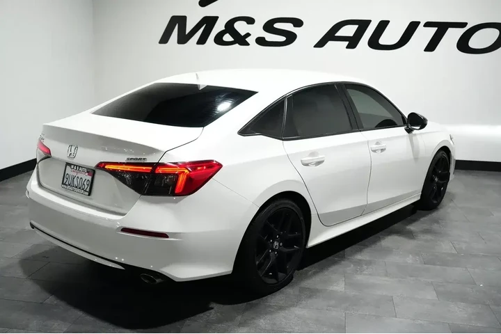 $25893 : 2024 Civic Hatchback image 9