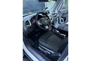 $5500 : 2016 Renegade Latitude 4x4 thumbnail