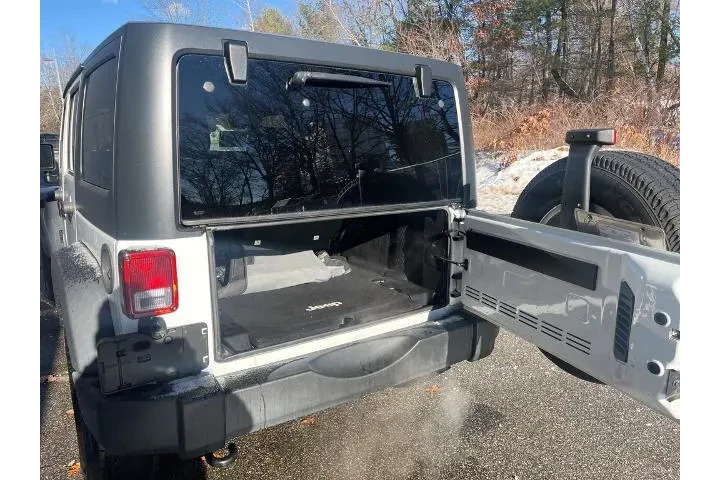 $14595 : Jeep Wrangler Unlimited 2017 image 9