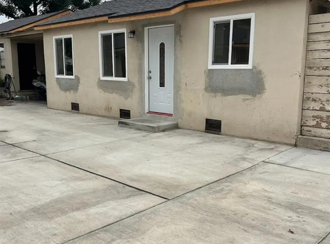 $1650 : beautiful remodel 2 Bed 1 bath image 1