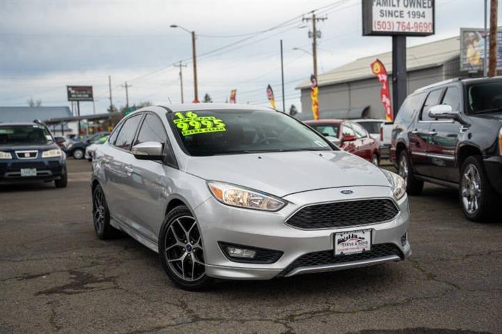 $9995 : 2016 Focus SE image 4