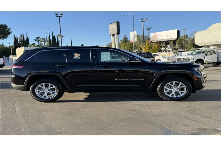 $33995 : Jeep Grand Cherokee 2023 4x4 image 8