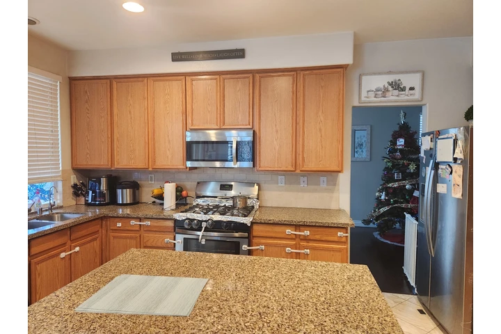 $1200 : FONTANA Master room en Renta image 2