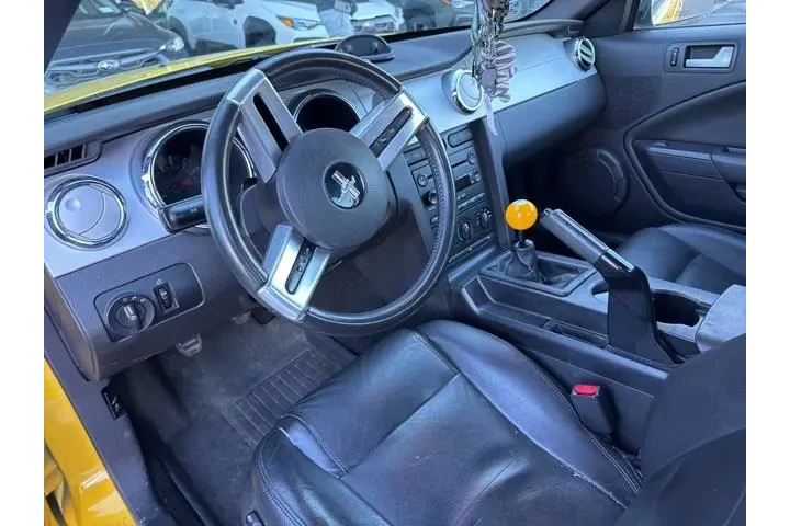 $8490 : Ford Mustang 2006 V6 Standar image 3