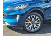 $23890 : Ford Escape 2020 AWD Titaniu thumbnail