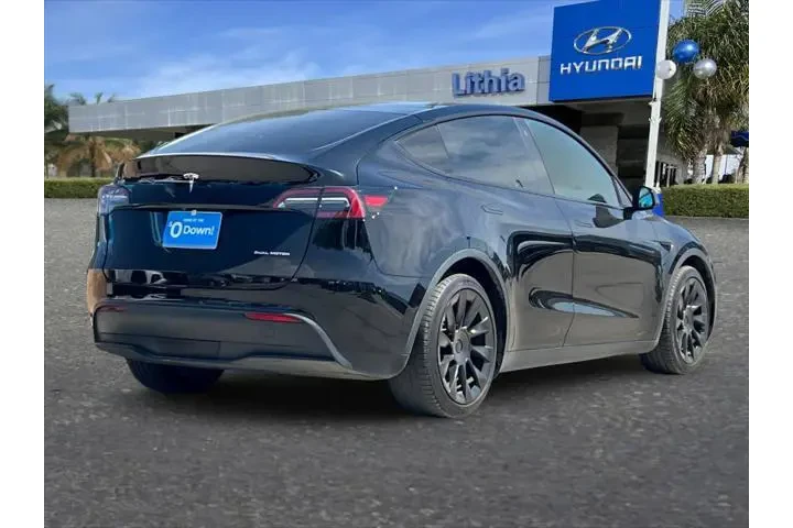 $22719 : Tesla Model Y 2021 AWD Long image 3