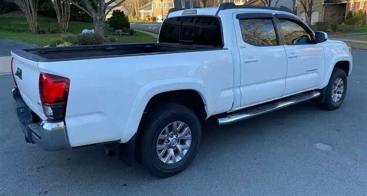 $22500 : 2018 Tacoma Prerunner SR5 image 4