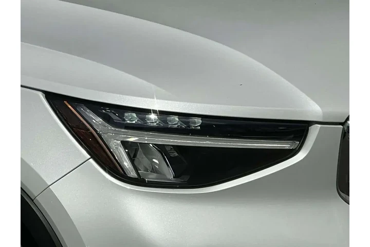 $31500 : Volvo XC40 2023 AWD B5 Plus image 7