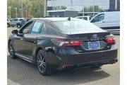 $24898 : Toyota Camry 2024 SE 4dr Sed thumbnail