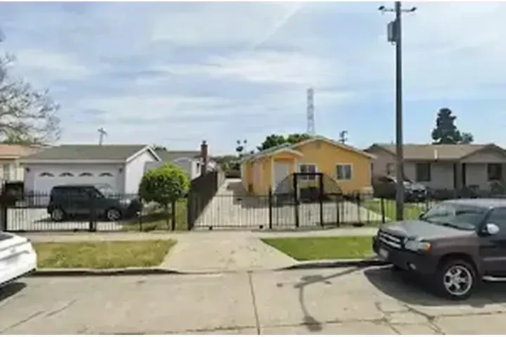 APARTAMENTO BONITO EN L.A. image 1