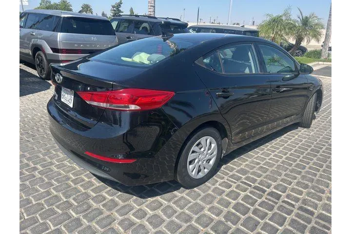 $10995 : Hyundai ELANTRA 2017 image 3