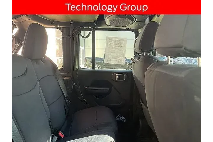 $25995 : Jeep Wrangler Unlimited 2020 image 8