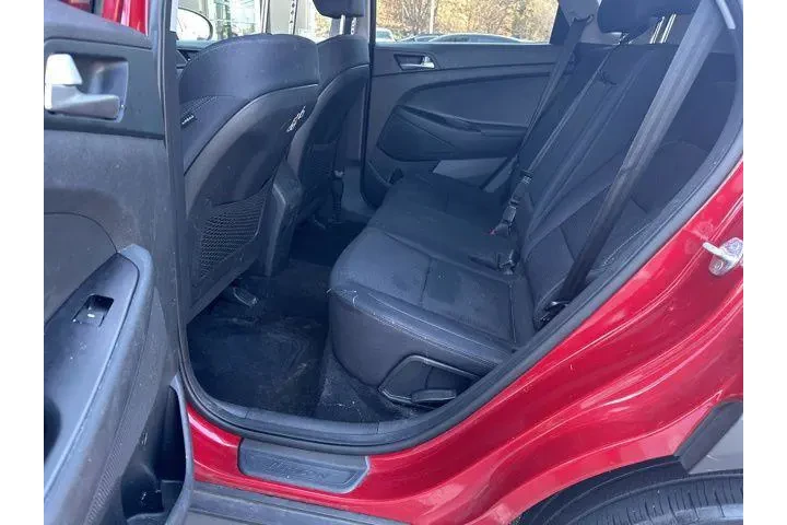 $16288 : Hyundai TUCSON 2021 AWD SE 4 image 9