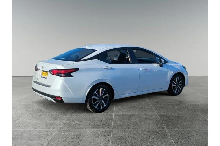 $19900 : Nissan Versa 2023 SV 4dr Sed image 5