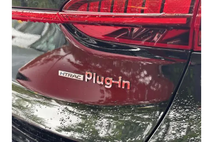 $31599 : Hyundai SANTA FE Plug-In Hyb image 7