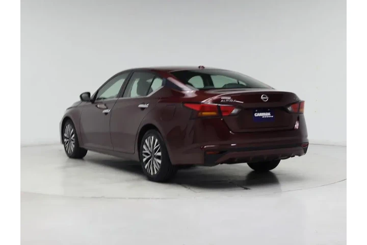 $17998 : Nissan Altima 2023 2.5 SV 4d image 2