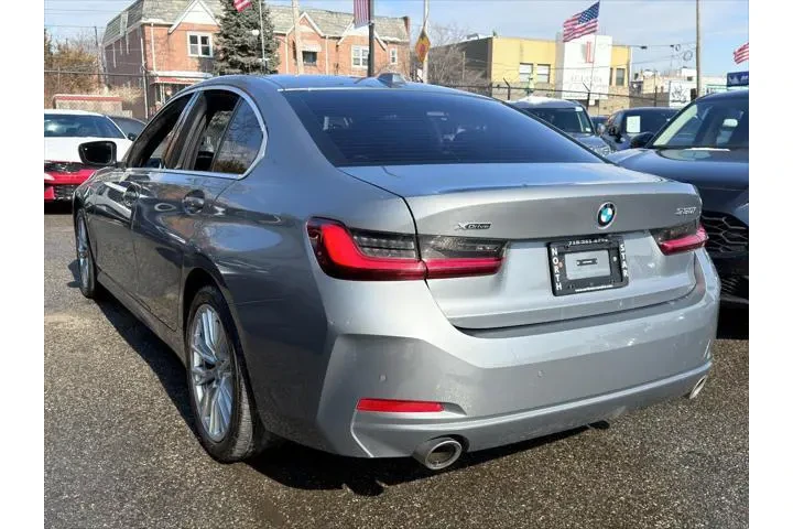 $27795 : BMW 3 Series 2024 AWD 330i x image 6