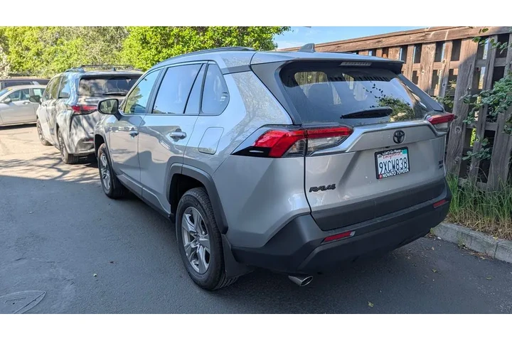 $34990 : 2025 RAV4 XLE image 6