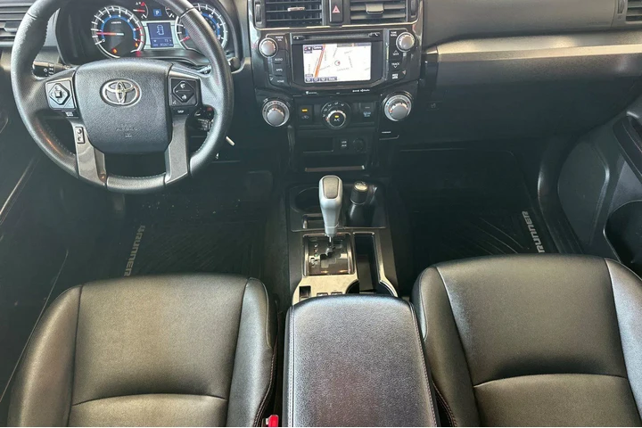$35000 : Toyota 4Runner 2016 4x4 TRD image 6