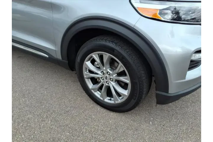 $30980 : Ford Explorer 2023 AWD XLT 4 image 5