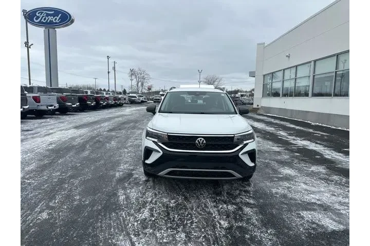 $16995 : Volkswagen Taos 2024 S 4dr S image 6