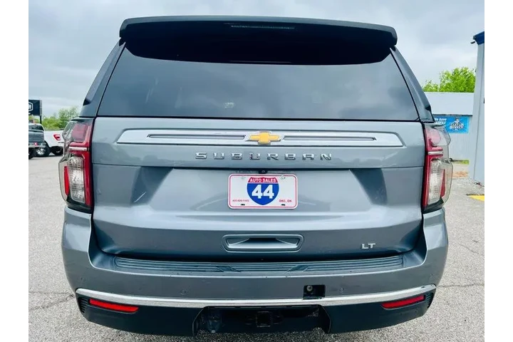 $28995 : 2021 Suburban LT 2WD image 6