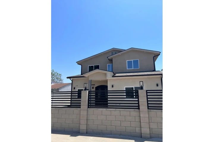 $2480 : 3bed in LA image 1