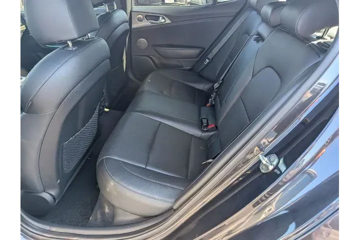 $25050 : Kia Stinger 2019 GT1 4dr Sed image 6