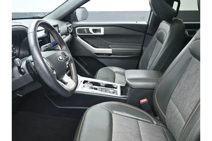 $27500 : Ford Explorer 2021 AWD Timbe image 6