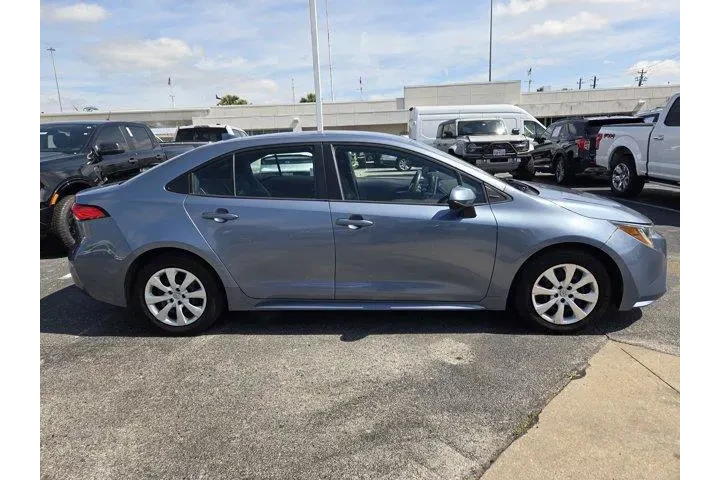 $13491 : Toyota Corolla 2020 LE 4dr S image 4