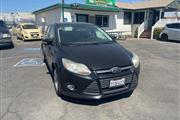 $9450 : 2014 Focus SE Hatchback thumbnail